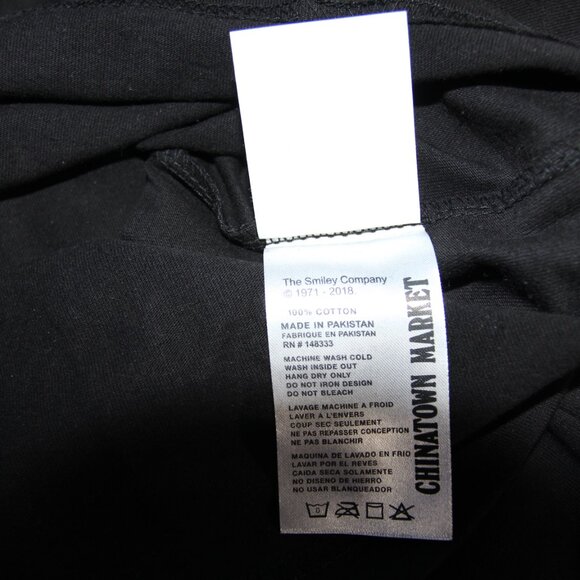 BNWT SS20 CHINATOWN MARKET VIKING SMILE TSHIRT S & M & L - Picture 9 of 10